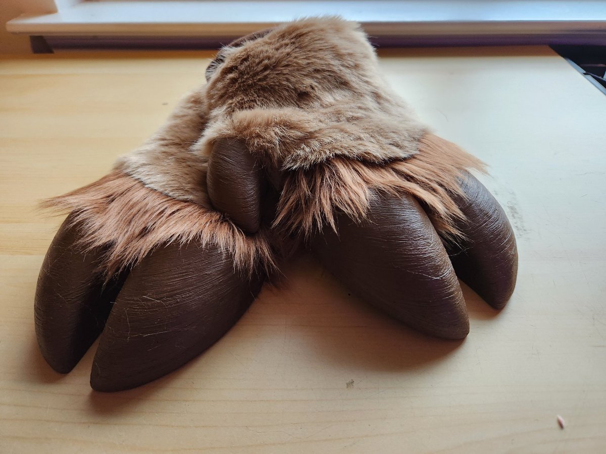 Darkmustang (@clowncarcritter) on Twitter photo Made some Elk cloppers today! 😁
Faux Fur <a href="/HowlFabric/">Howl Fabric</a>
Cloppers <a href="/DvC_Ciara/">DreamVision Creations ⏩ Furry Siesta GoH</a> Made some Elk cloppers today! 😁
Faux Fur <a href="/HowlFabric/">Howl Fabric</a>
Cloppers <a href="/DvC_Ciara/">DreamVision Creations ⏩ Furry Siesta GoH</a>