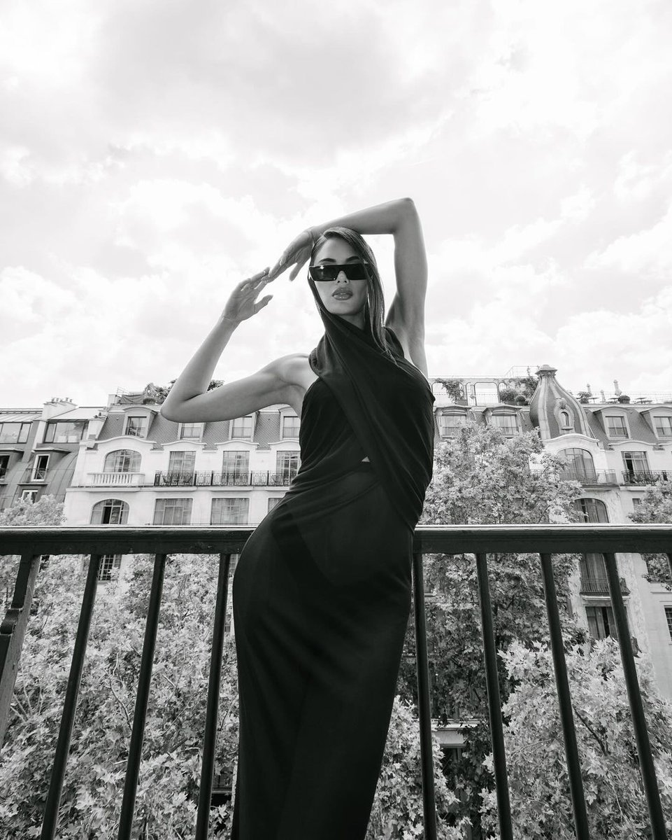 Almightygg7's tweet image. Amando que vuelve el contenido de LengendAry en París✨

#teamAriadna #AriadnaGutierrez