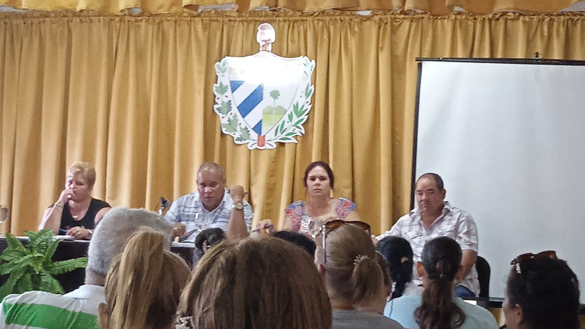 Proceso de rendición de cuentas del delegado a sus electores,  ejercicio esencial de nuestra democracia, en el que el pueblo volverá a ser protagonista en #Cabaiguán se asegura el proceso #SanctiSpíritusEnMarcha
#CabaiguánEduca