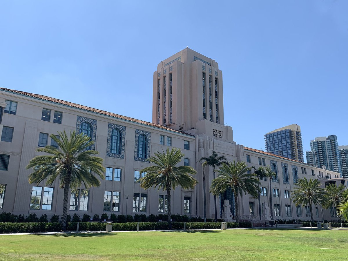 OceansideKick's tweet photo. Community Helps Select County’s New Leadership Team https://t.co/jXGBYimhwx https://t.co/WlYLb30dUp