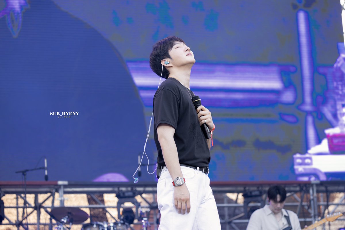 240908 난지 썸데이페스티벌 이창섭✨

내 취향 가득한 풀컷🥰

#BTOB #비투비
#이창섭 #LEECHANGSUB
#비투비에게_날아온_날개Pic

<a href="/LeeCS_BTOB/">이창섭</a>