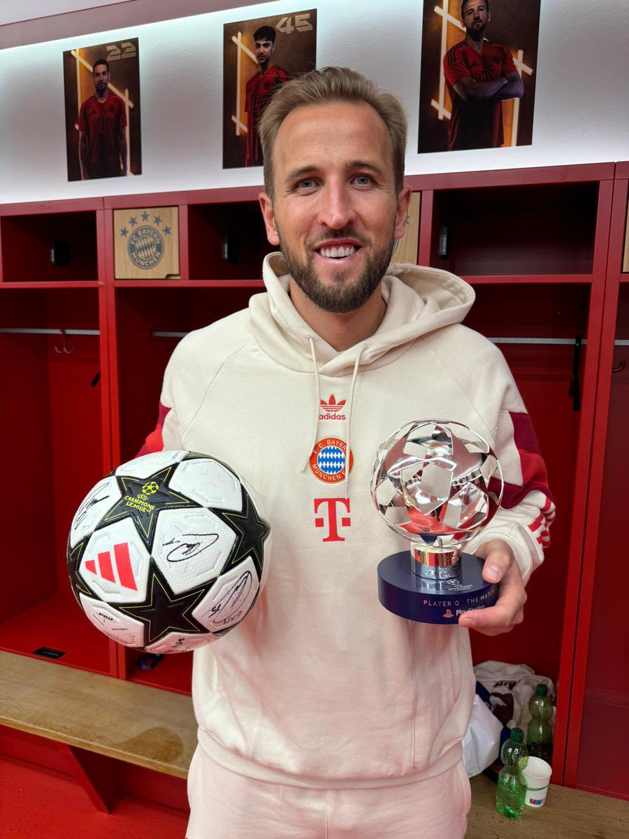 HKane's tweet photo. Not a bad night in the champions league! One to remember and another ball to take home! Let’s keep it going boys!! 🙌⚽️🎩 https://t.co/l1fbZncy96