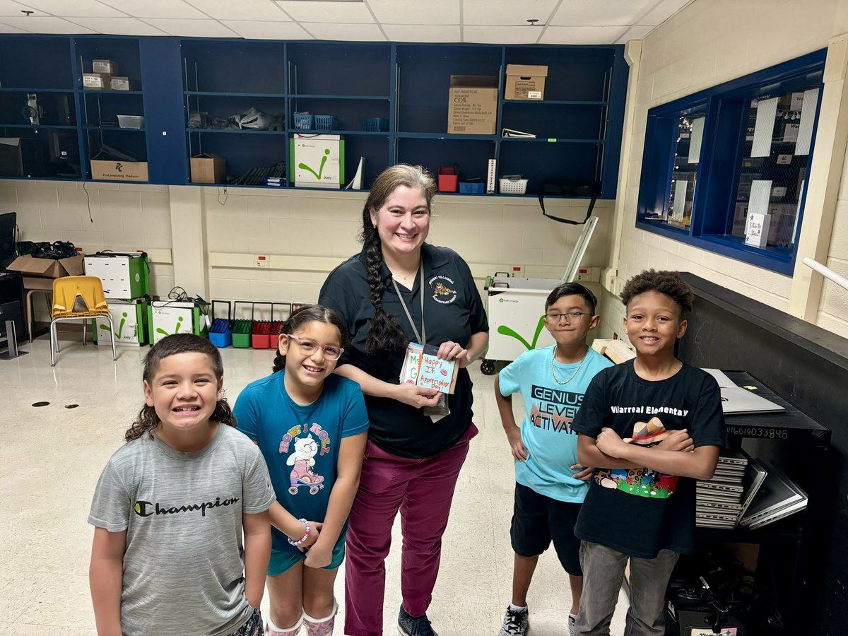 Abigail Sanchez (@msabeesan) on Twitter photo 🐾❤️Happy IT appreciation Day! We greatly appreciate all you do for our campus Mrs. Guerrero.🐾❤️ <a href="/NISDTechTD/">NISD Technology Services Training & Development</a> <a href="/NISDTechServ/">NISD Tech Services</a> <a href="/RoxanneJGtz/">Roxanne Gutierrez</a> <a href="/Maria_Moreno_01/">Maria Moreno</a> 🐾❤️Happy IT appreciation Day! We greatly appreciate all you do for our campus Mrs. Guerrero.🐾❤️ <a href="/NISDTechTD/">NISD Technology Services Training & Development</a> <a href="/NISDTechServ/">NISD Tech Services</a> <a href="/RoxanneJGtz/">Roxanne Gutierrez</a> <a href="/Maria_Moreno_01/">Maria Moreno</a>