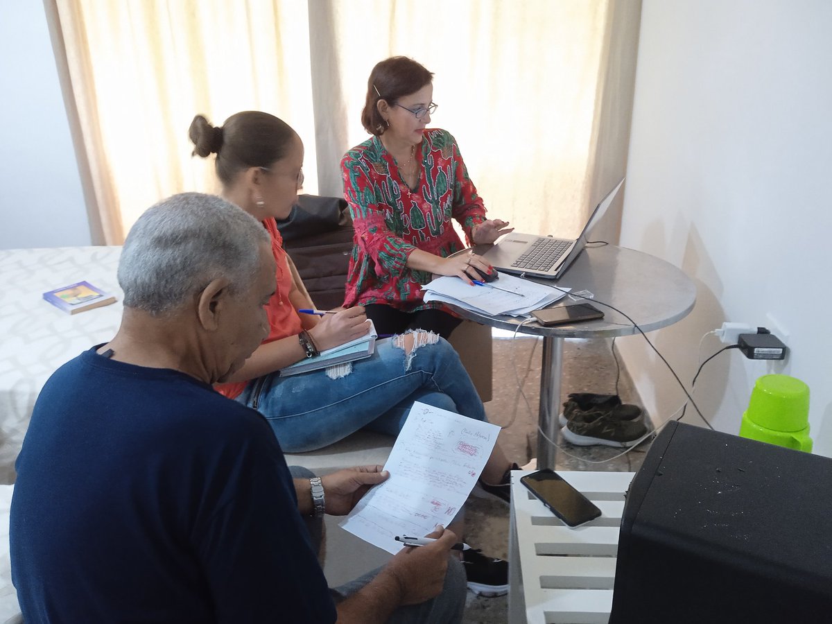 El jurado de temáticas especiales revisa los espacios dedicado a #FidelPorSiempre a José Martí y a Alejo Carpentier, entre otros. Desde #Artemisa #LaRadioCubanaEnFestival <a href="/YuzaimaCardona/">Yuzaima Cardona</a> <a href="/Isnail76/">Isnail Albiza</a> <a href="/GladysArtemisa/">Gladys Martínez Verdecia</a> <a href="/alfonso_noya/">Alfonso Noya Martínez🇨🇺</a> <a href="/LuisMorlote/">Luis Morlote Rivas</a>