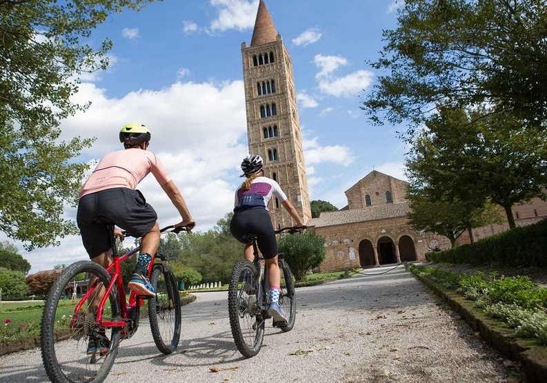 AleDueRuote's tweet photo. Sport: Ciclovie dell’Emilia Romagna: le più belle da scoprire https://t.co/9ONvEpuaTD https://t.co/T0eToBLLMH