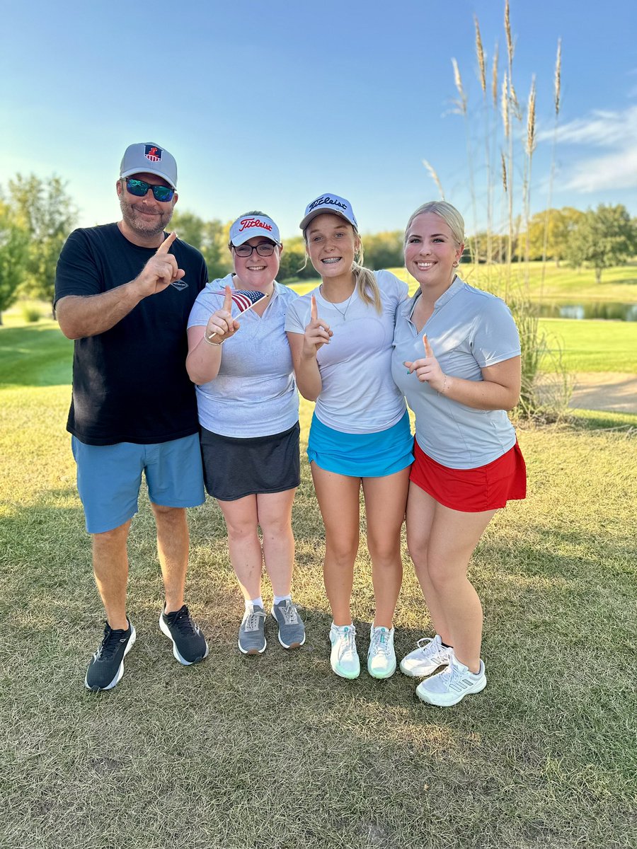 lhsgolfgirls's tweet photo. Scramble Day!  

Congrats 🎉🎈 to our winning group and their mascot 😜.  

Team “Ray of Sunshine”(if you know you know) shot a -2 to win 🏆 the day!  Way to compete! 

#scramblechamps
#teamRoS https://t.co/kk4OZwJNkK