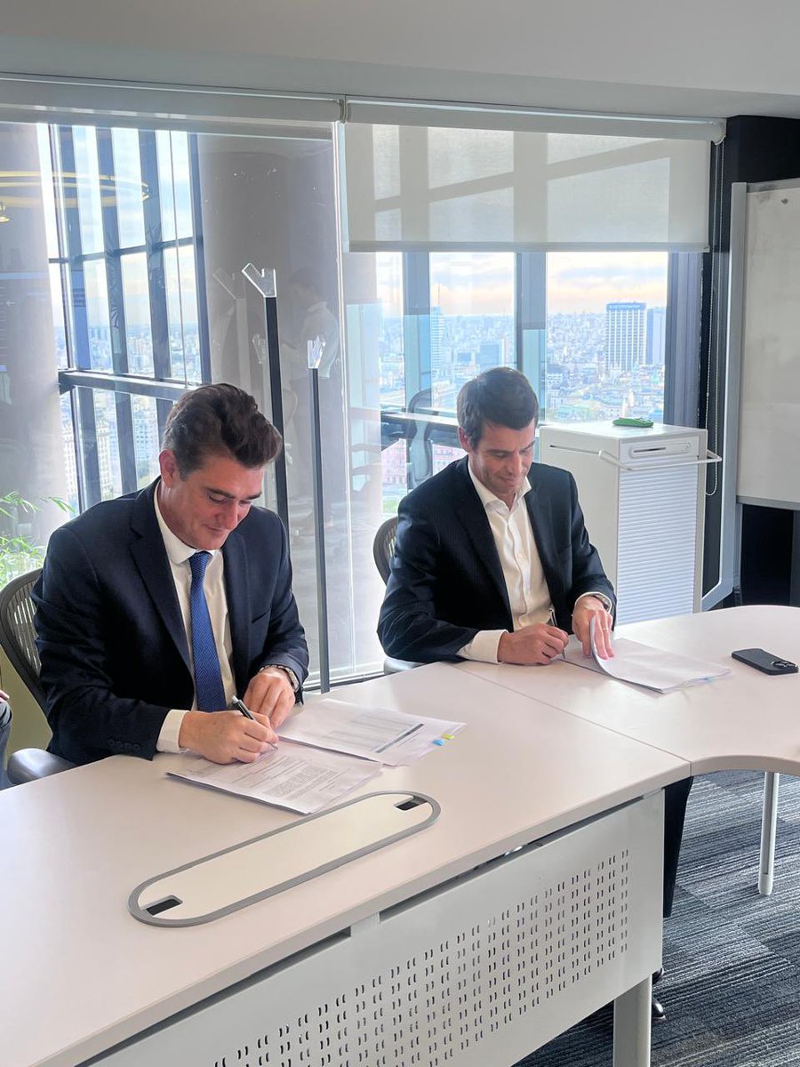 Hoy dimos otro gran paso para seguir desarrollando todo el potencial de nuestra Bendita Tierra
Firmamos un acuerdo con YPF por el
Clúster Neuquén Sur
Nuestra integridad, audacia y perseverancia, serán nuestro norte en este nuevo camino
Orgullosamente independientes y argentinos