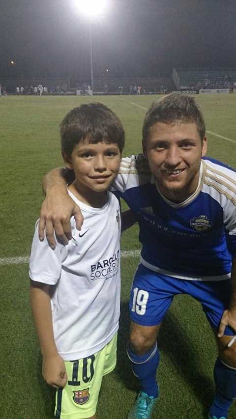 De chiquitín te miraba de afuera.
10 años atrás, el Enzo Martínez y un tal Iván Bonus. Hoy jugador de <a href="/Independence/">Charlotte Independence</a> 
#WeAreCLT #char10tte