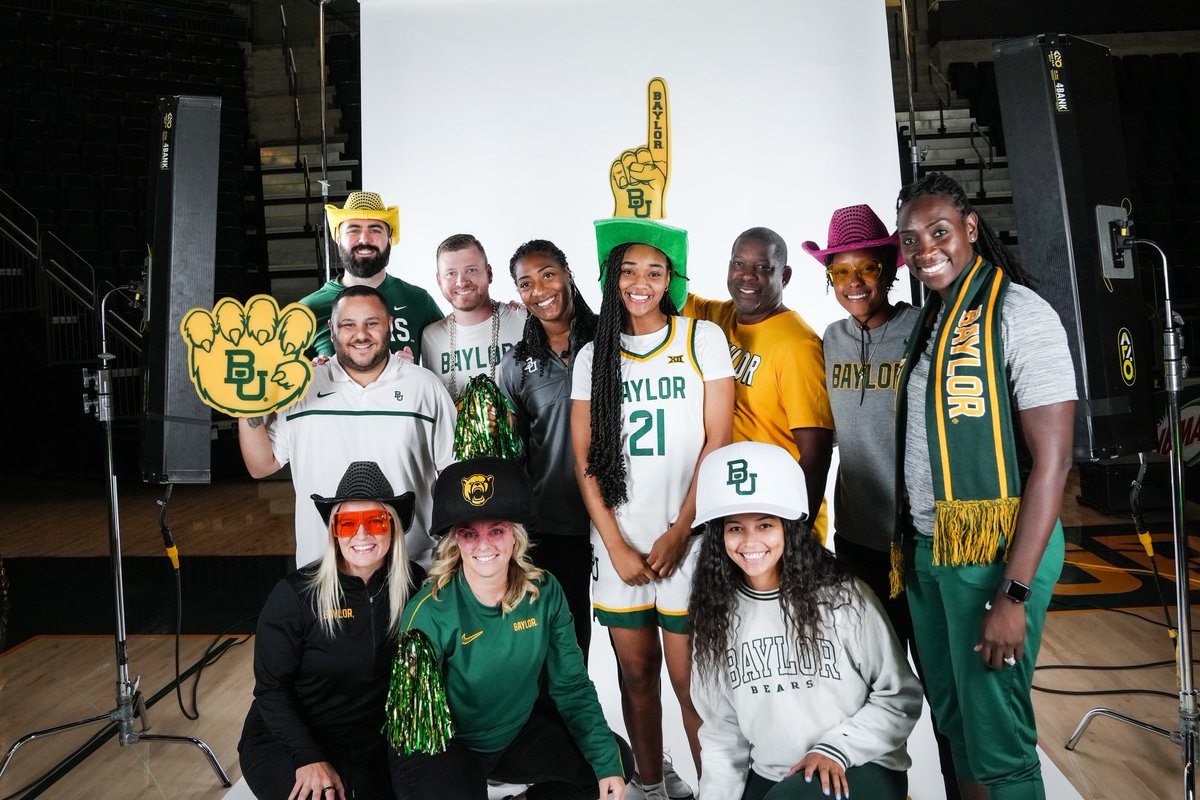 MarcaylaJohnso1's tweet image. Let’s get to work, Sic 'Em Bears 💚🐻#Committed #BLESSED