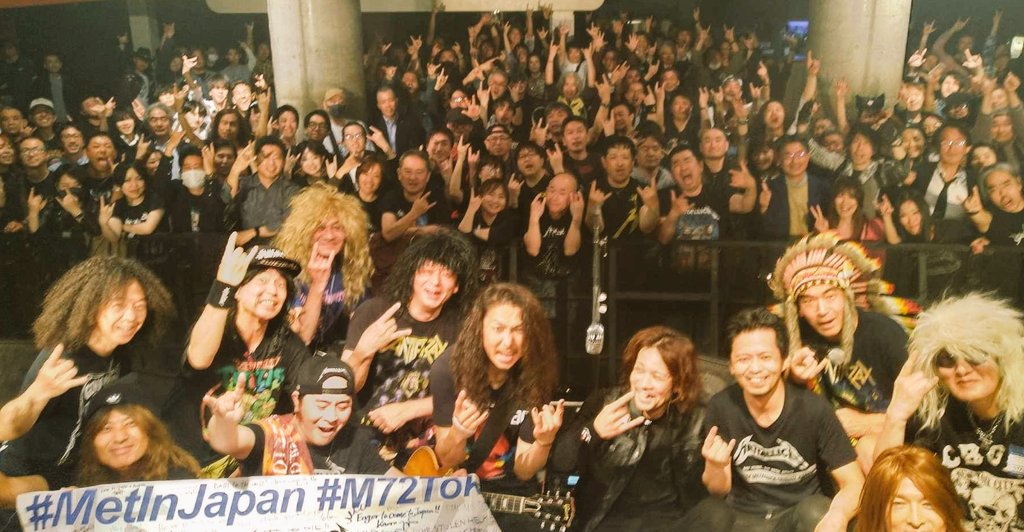 takeshik8's tweet photo. ライヴは勉強の場でもある。
ハッタリカさん。
渋谷duoから何度か御一緒いただいたがリハでのPAさんとの徹底的な音量バランスの打ち合わせ、ライヴ前も袖口で真剣な表情で練習してる🎸心技体揃った素晴らしいバンド。
演奏は超絶⚡️凄い震動に正確無比✨
他共演者からも影響受けます👌
何事も勉強✨ https://t.co/PNOXUWFzXF