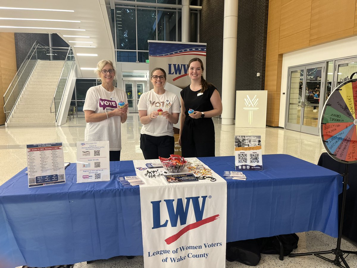 BrianAnweiler's tweet image. Our inaugural GOTV initiative cohosted by @waketechsports and #WakeTech Student Life. Thank you @LWVofWake for your support.  Go Eagles 🦅🇺🇸