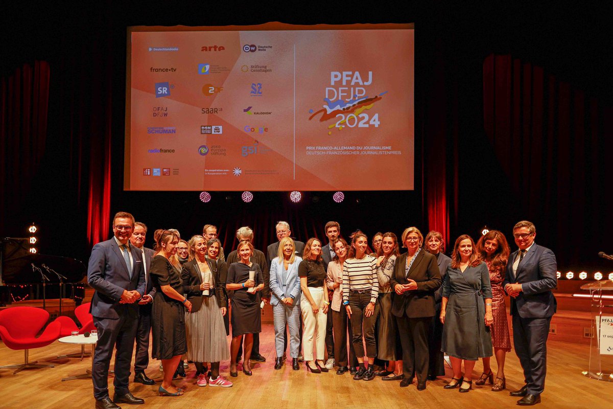 DFJP-PFAJ (@dfjp_pfaj) on Twitter photo 🎉 Merci à <a href="/radiofrance/">Radio France</a> pour cette belle soirée ! 🇨🇵🇩🇪
🎉 Vielen Dank an <a href="/radiofrance/">Radio France</a> für den tollen Abend! 🇩🇪🇨🇵
#dfjp2024 #pfaj2024 🎉 Merci à <a href="/radiofrance/">Radio France</a> pour cette belle soirée ! 🇨🇵🇩🇪
🎉 Vielen Dank an <a href="/radiofrance/">Radio France</a> für den tollen Abend! 🇩🇪🇨🇵
#dfjp2024 #pfaj2024