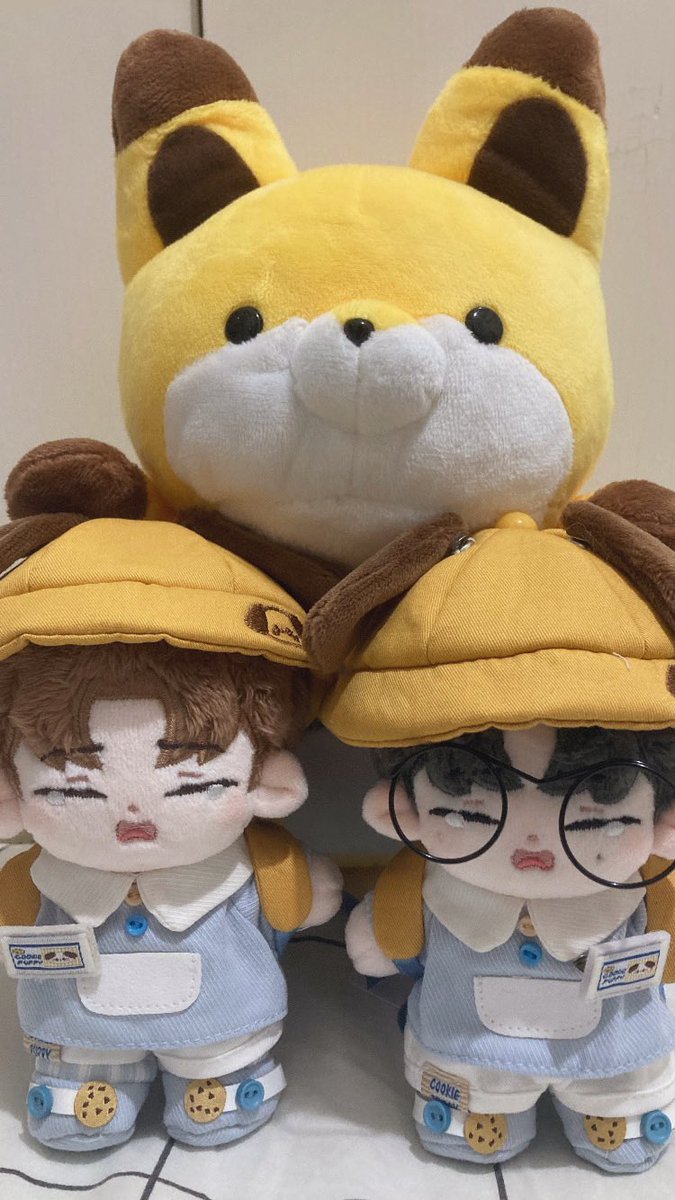 _ks802's tweet photo. 穿上了新的幼兒園衣服好可愛🥹🥰 https://t.co/qsXlHj3x1g