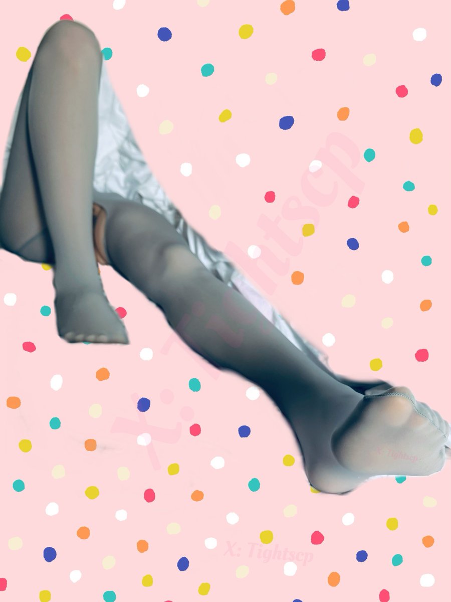 #灰丝 #tights #graytights #nylon #丝袜 #丝袜脚 #feet #foot #Hosiery #toe #gray #nylonfeet #nylonfoot #legs #hosiery #nylonleg #nylonlegs #stocking #pantyhose #连裤袜 #裤袜 #sexy #丝袜腿 #OOTD #丝足 #开档袜 #玉足  #玉