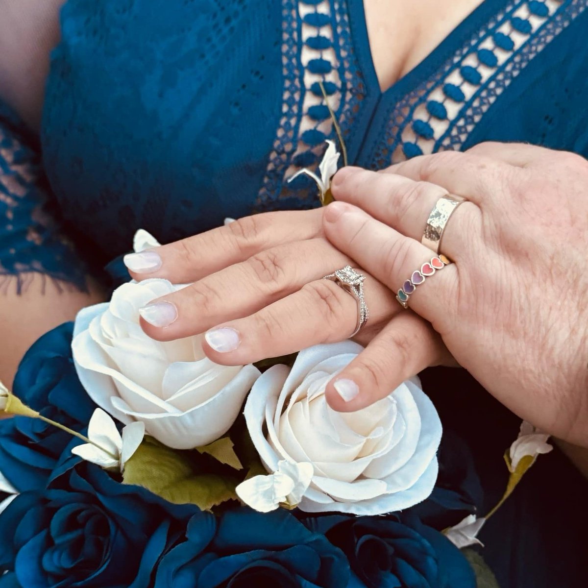 MsBluegin's tweet image. #NewProfilePic #WeddingDay #MarriedMyBestFriend