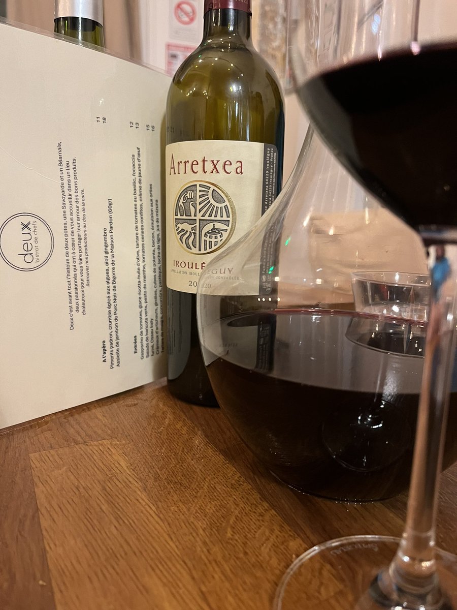 CHARLIEWINES's tweet photo. #arretxea one of the top gems of #irouleguyAOP ….. #ardobeltzak Euskalherria in a bottle #vinsdupaysbasque https://t.co/k5YtNVf3We