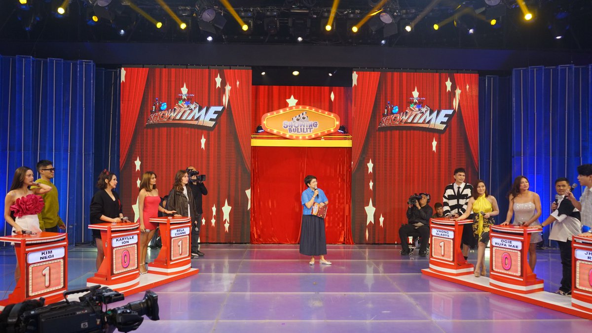 itsShowtimeNa's tweet image. 🎬 Lights, Camera, Action! Lezzgo Showtime Fam!
#ShowtimeWayboxWednesday

Watch us Live, Follow, and Subscribe here: 
linktr.ee/itsshowtimena