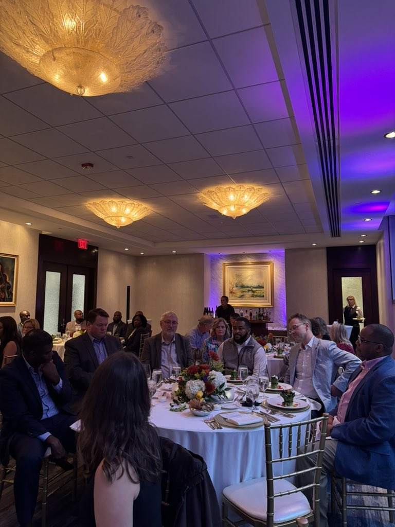 Honored to serve as the Keynote speaker at the Virginia Community Healthcare Association CEO Dinner! #TheResurgence #MorrisBrownCollege