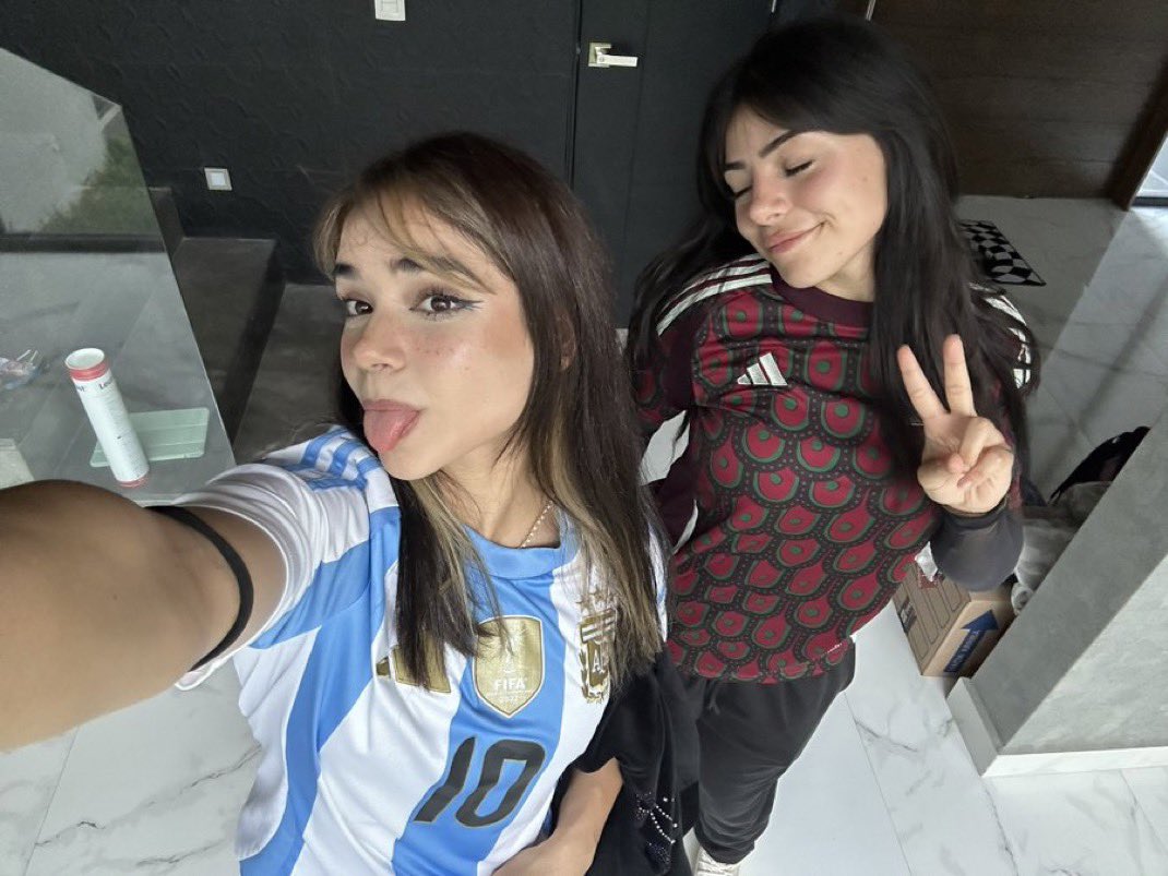 Milica👉🏽👈🏽 tweet media