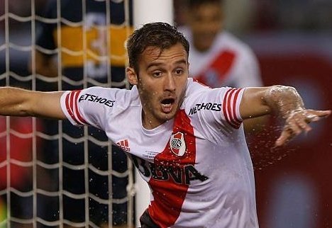 TE AMO GERMAN ALEJO PEZZELLA
GRACIAS POR VOLVER, VOS SOS RIVER, NO EL CORNUDO QUE TE HABIA RECHAZADO

LA TENES ADENTRO DEMICHELIS, COMO VAS A RECHAZAR A ESTE TIPO???