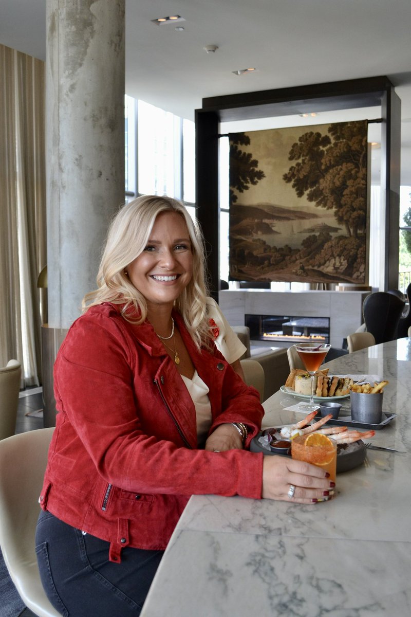 Things you can enjoy while sitting at the Estuary bar: the views, the company, the food &amp; the drinks ✨ #EstuaryDC