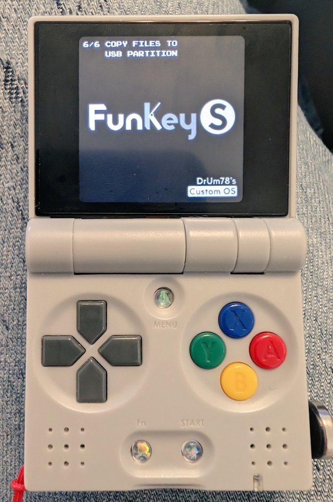 sou1042tzk's tweet image. 朝活✨funkeyS 0S-DrUm78-Libretroを試してみました👍️funkeySはITさんのOSで問題はないんですが更新が続けていて気になったので✨（4日前も更新）
使用感はほぼ一緒ですが個々のエミュも更新されておりpicoarchでなくてもToheartあかりちゃんストッパーを突破できます😳
#funkeyS #DrUm78 #cfw
