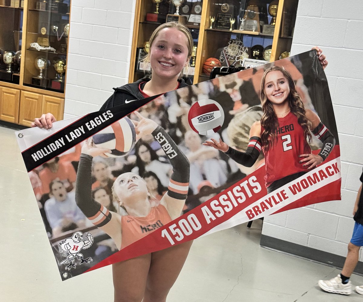 Holliday with the sweep against Henrietta!❤️🦅

And a “MEGA” congratulations to setter, <a href="/brayliewomack/">braylie womack</a>, on 1500 career assists tonight!🏐 We are so proud of you!