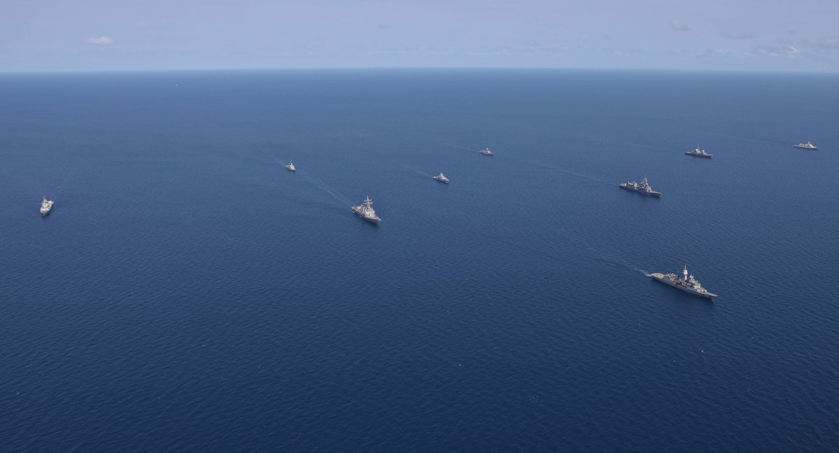 USPACOM's tweet photo. .@USPacificFleet sails alongside multinational participating units in @DefenceAust #Kakadu2024, strengthening combined #Readiness to support the full spectrum of maritime operations that secure peace in the #FreeAndOpenIndoPacific.
๐ #TimorSea
๐ธ: MC1 Greg Johnson https://t.co/DlllpaDLhf
