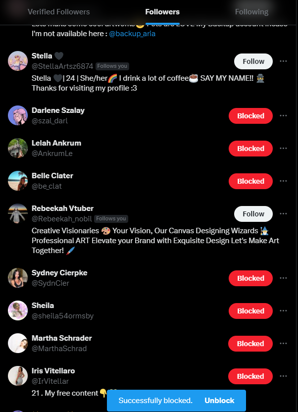 Roguish_K's tweet photo. So uhh.. when is this going to get fixed? 😒 https://t.co/3ikTVQXYvk