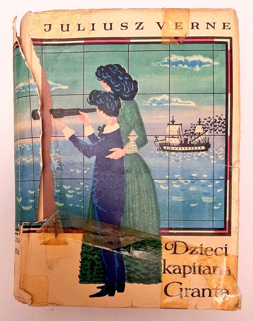 PaulinaKosowsk3's tweet photo. #juliusverne #book #BookMyShow #oldbook #literature https://t.co/34oa51eWp7