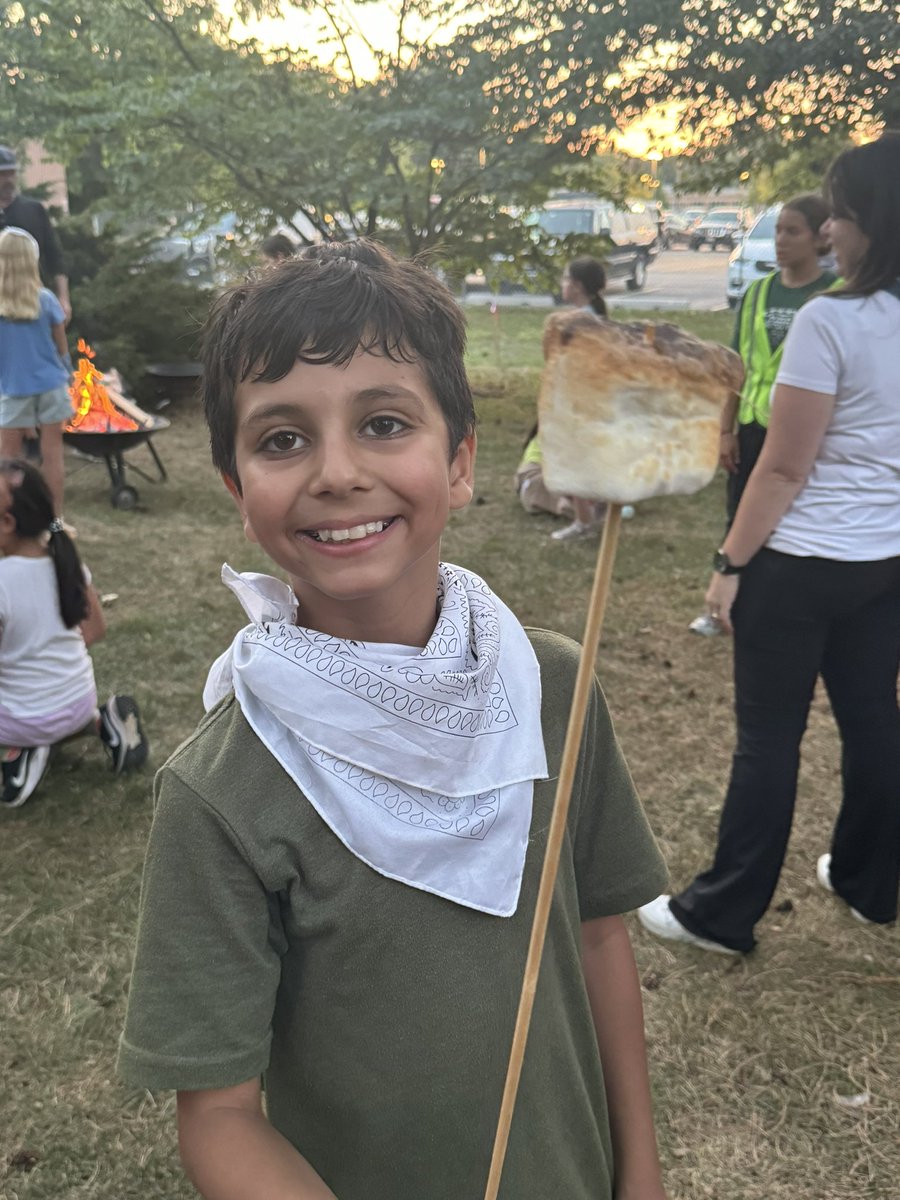 These fourth graders had s’more fun tonight at the PTA Outdoor Ed event! #RomonaROCKS