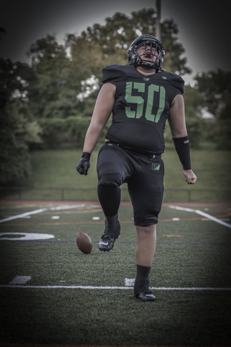 2025 WAKEFIELD ATHLETE 🚨

Leo Hoil <a href="/leo_hoil50/">Leonardo Hoil</a>  #50
◼️Center/Defensive Line 
◼️6’1 280 
◼️ HM All District
◼️310 Bench 520squat
◼️Senior season first 3 games- hudl.com/v/2Q8QgZ