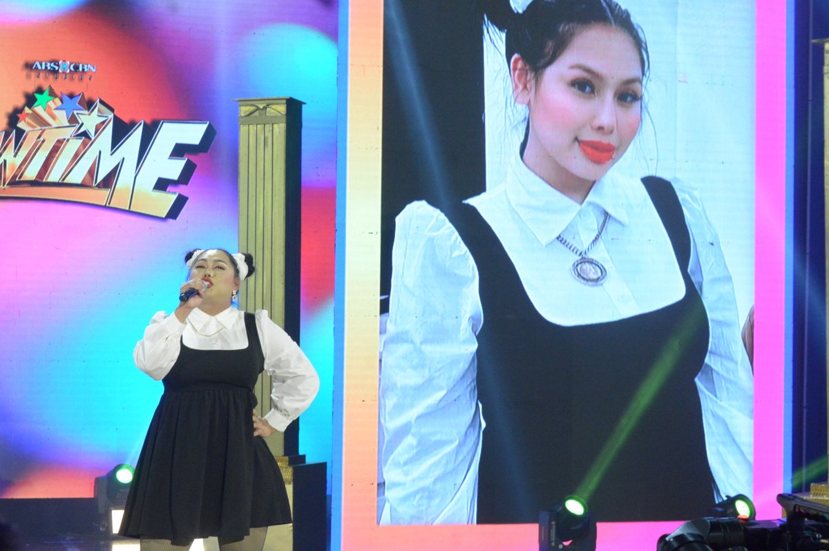 itsShowtimeNa's tweet image. 🎭#KalokalikeFace4 na! Ang ‘Toni Fowler’ ng Oriental, Mindoro, CHRISTIAN! Kaloka o Kalokalike? #ShowtimeWayboxWednesday

Watch us Live, Follow, and Subscribe here:
linktr.ee/itsshowtimena