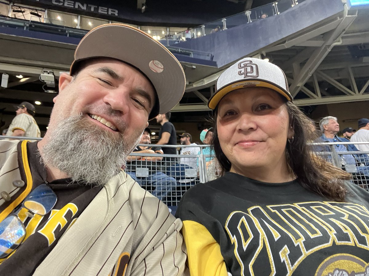 Jay_Chudley's tweet image. Happy birthday Renee!!!! #4thefaithful @Padres