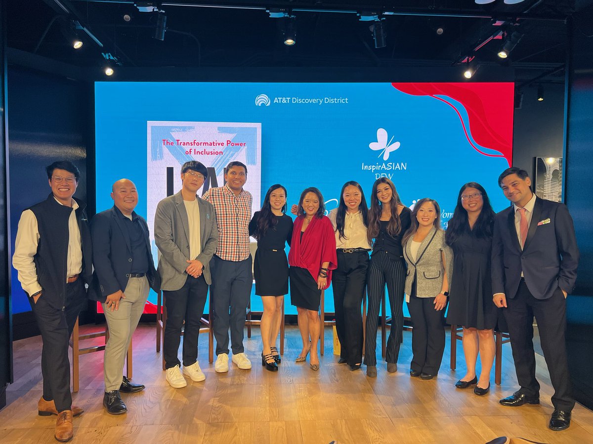 02Tyang's tweet photo. Incredible event with @TheAnneChow, thanks to AT&T's ERGs. Gained great insights and scored a signed copy of *Lead Bigger*! Don't miss out on this must-read. 📚✨
#Leadership #LeadBigger #ERGs #ATT #LifeAtATT https://t.co/IMncBxIqht
