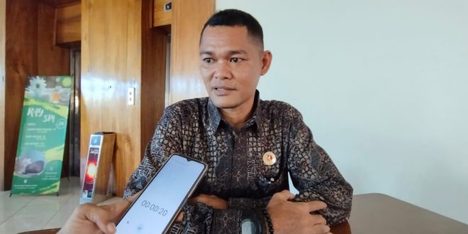InfofakfakMedia's tweet photo. Polemik Soal 9 Box Tinta Dan 17 Kotak Kabel Ties Pilkada Fakfak, Karena Sinyal HP Kurang Kuat? https://t.co/hW2Ahu39UG https://t.co/bqSZLa3Jia