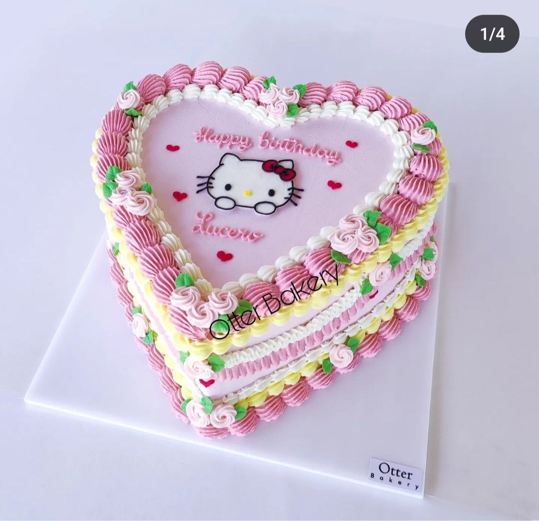 Zulemavalera's tweet photo. @swiftxivy Viendo los comentarios realmente no entiendo como pueden entregar un trabajo así 😭 
Soy pastelera y les dejo nuestro trabajo 🫶 estamos como Otter Bakery https://t.co/spkFEbe8nu
