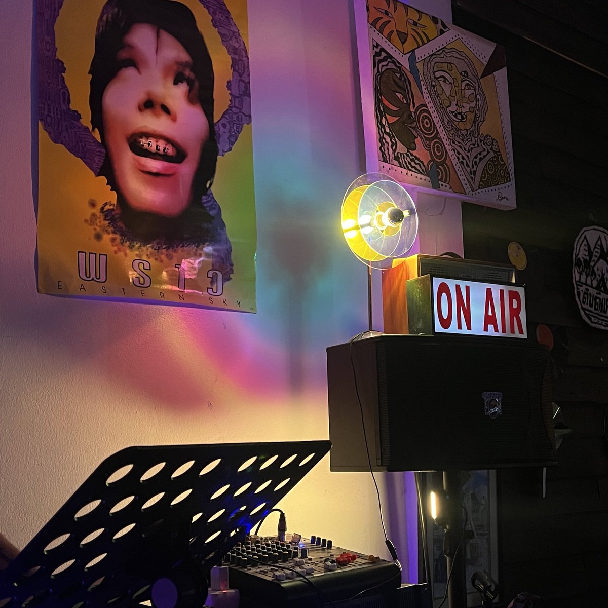 comet (@c0m3tm) on Twitter photo 