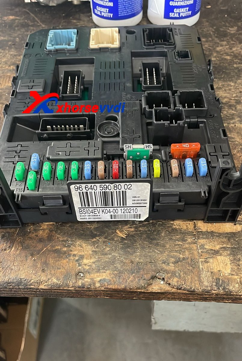 Xhorsevvdi's tweet photo. Is possible read and clone this PSA BSI?? 🤔🤔
🆗Read write eeprom 95128 
🛠PINOUT for #xhorse VVDI PROG
#vvdiprog #psabsi #m95128 #EEPROM #mcu https://t.co/xCBa99Kpmy
