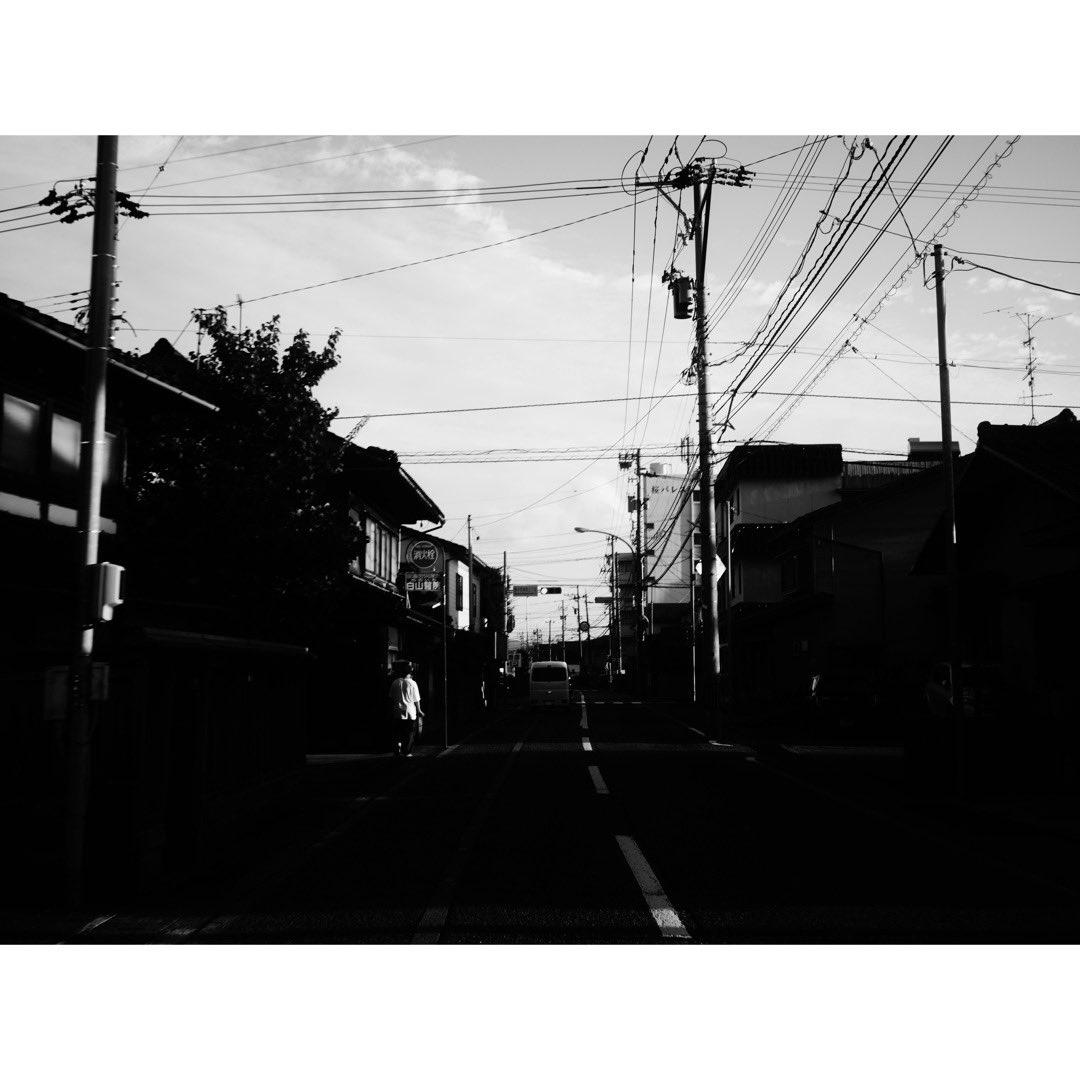 shashinshashin8's tweet photo. 動画「真の幸せを掴む人間と掴めない人間」より
#industar69
#streetphotography https://t.co/KnWscJc06O