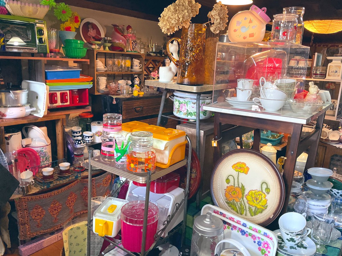 三重県鈴鹿市 の『ヨコモク』さんの店内の様子その4です