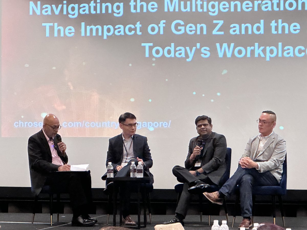 HRM_Asia's tweet image. Moderator Go Ashokh Menon, Agile Coach and Change Advisor of One Synergy Global, leads a discussion with SBS Transit’s Don Leow, C.H. Robinson’s Gareth Poh, and Nokia’s Uday Burra on how #GenZ is shaping today’s workplace.

#CHROSingapore #MultigenerationalWorkforce