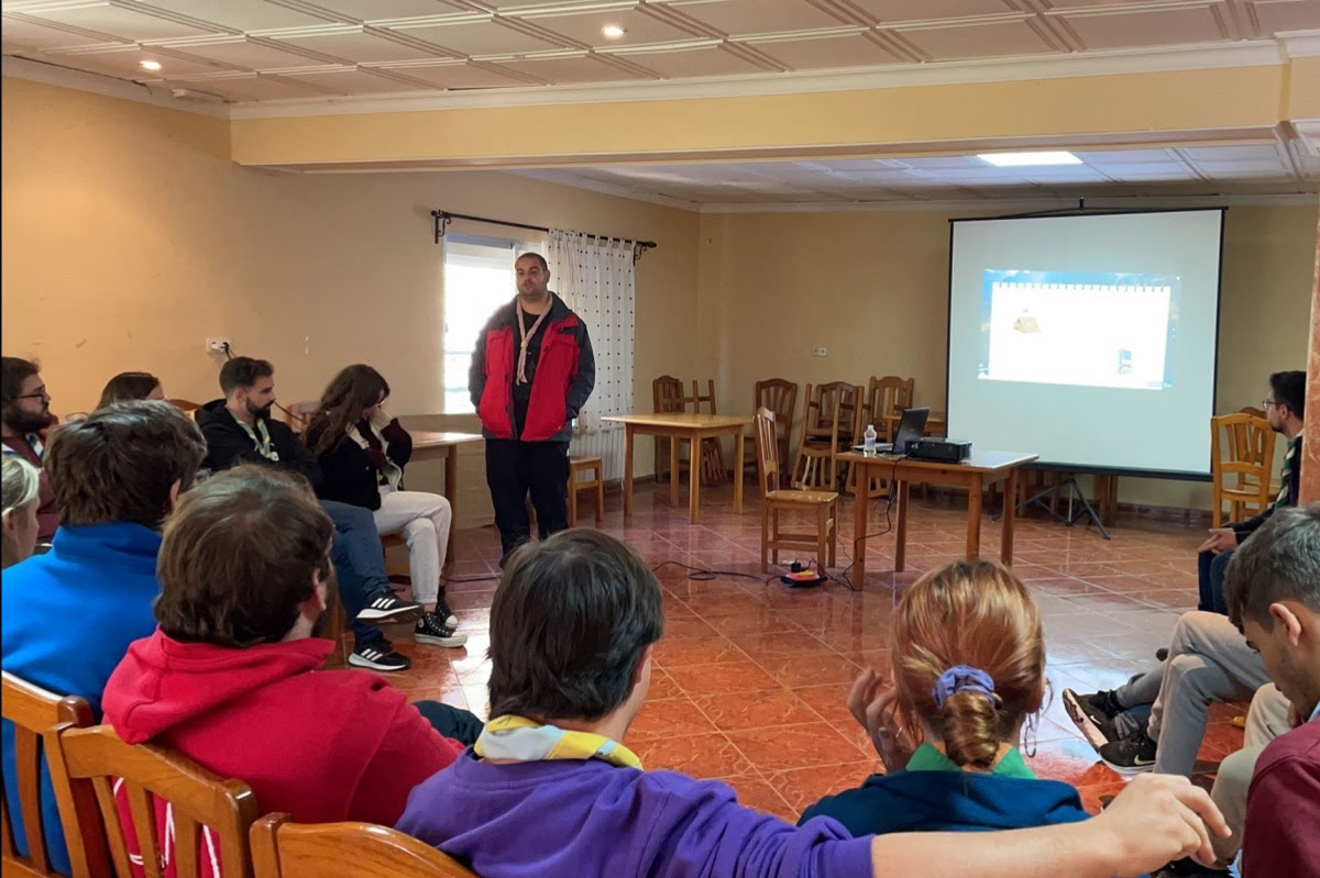 ¡Participa en los cursos de Formador/a de Scouters y Formador/a de Formadores/as en el 1er trimestre de la Ronda Solar 2024-25! Están organizados por <a href="/asde_exmu/">ASDE Murcia</a> en colaboración con <a href="/scout_es/">Scouts de España (ASDE)</a> y tendrán lugar entre los meses de octubre y noviembre. + INFO⤵️
scout.es/wp-content/upl…