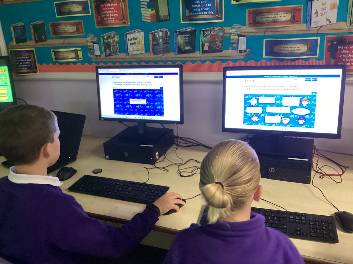 MissMoon tweet media