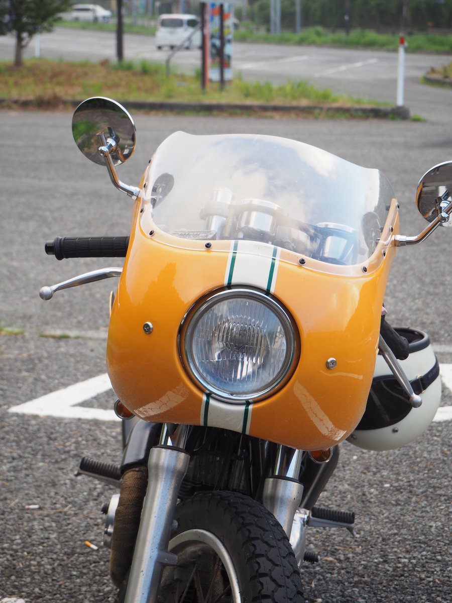 karaage_kouda's tweet image. 完成しました。
僕のsrv 250
黄色、ベージュ、緑
かっこええがな。
#4DN
#srv
#ルネッサ