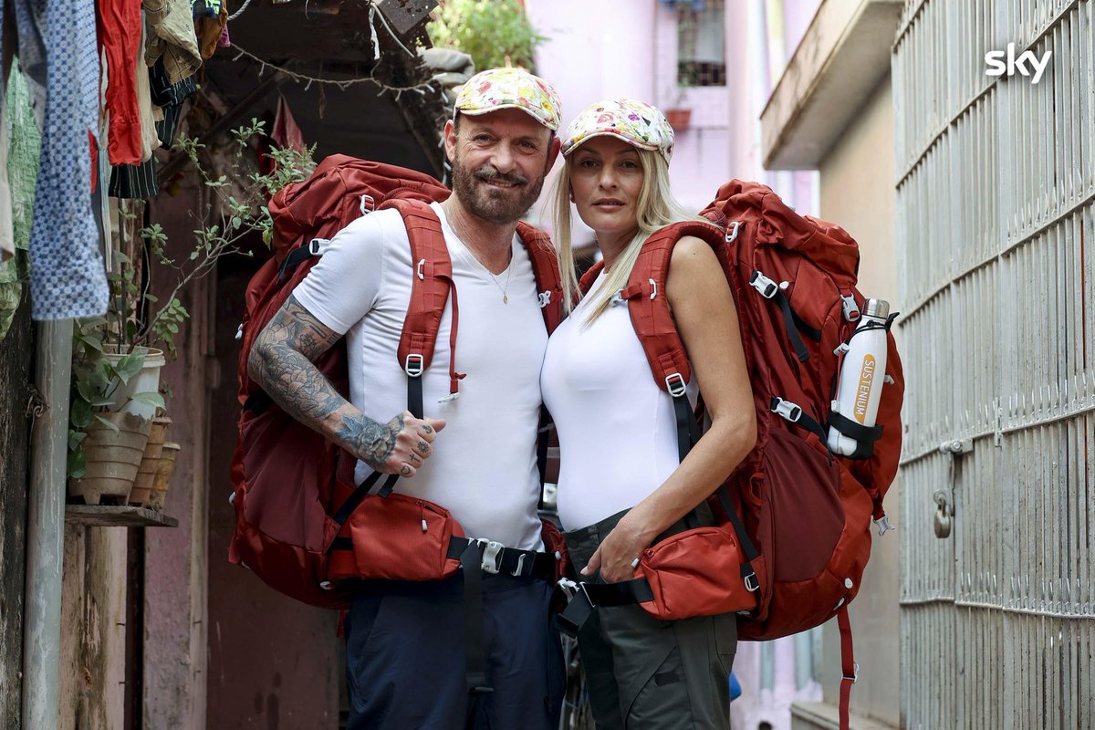 CasCat90's tweet photo. Mi dispiace tantissimo, durante #PechinoExpress è stato un giocatore umile e sempre gentile e ogni volta ci strappava una risata con le sue battute. Buon viaggio Totò ✨
 #TotòSchillaci https://t.co/mGH9N4h6yz