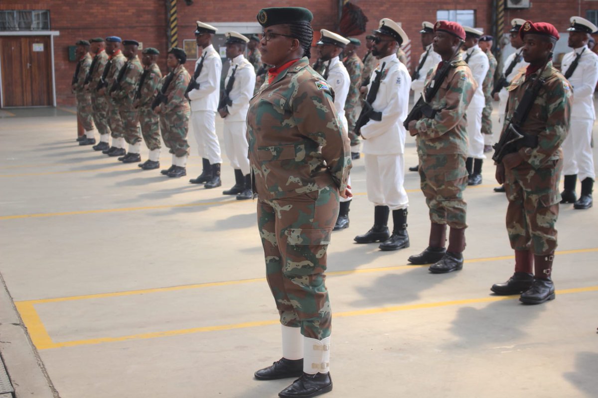 SANDF_ZA's tweet photo. [Article] Chief of the SA National Defence Force Medal Parade || 13 September 2024 || Air Force Base Durban.

https://t.co/4pct5liAZe

#SANDF
#SAMilitaryParade https://t.co/SwJcl0YklT