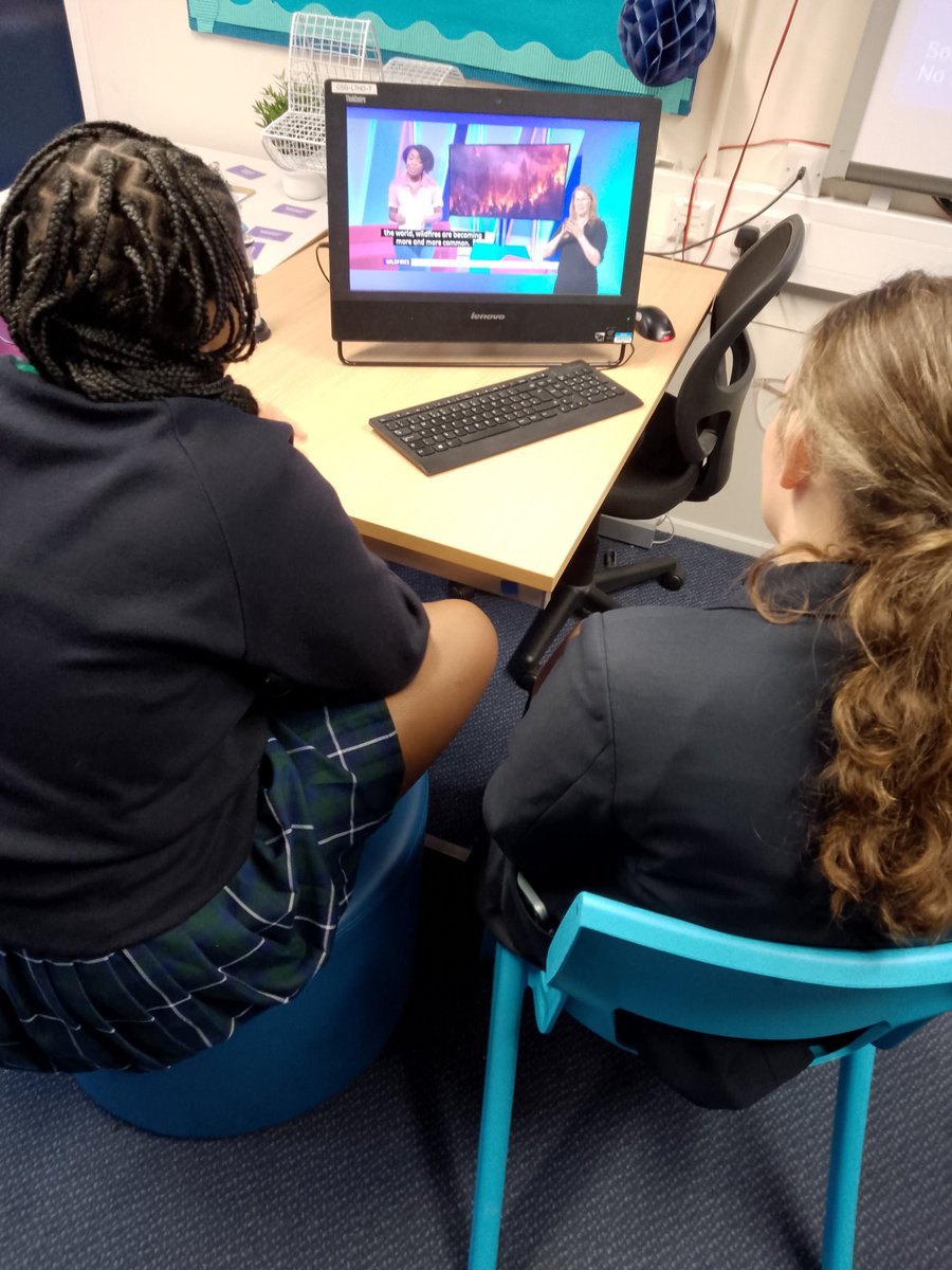 Year 10 started the day with Newsround, Kyhanna explained the progress with the Junior Dr strikes and Megan reported on the impact of wildfires. Excellent efforts today 🌟 #newsround #globalcitizens
