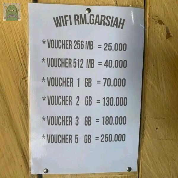 Tanyarlfes tweet media