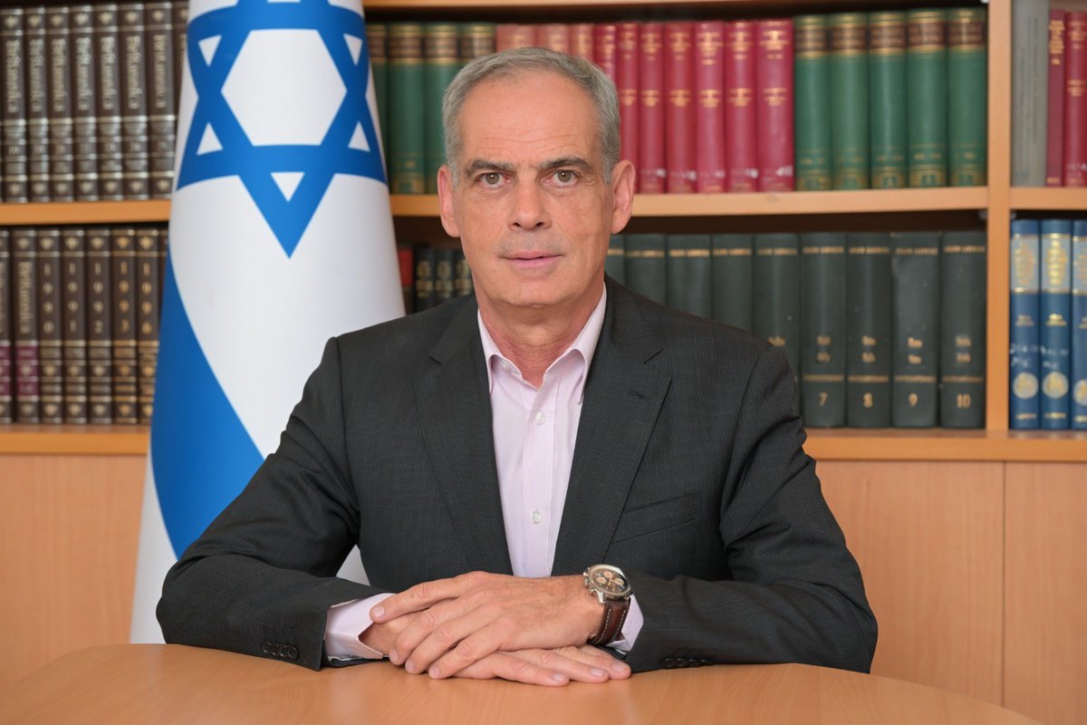 Cari amici, come sapete il mio mandato da Ambasciatore di Israele in Italia è giunto al termine lo scorso 31 luglio.
 
Vi invito, quindi, a seguire l'account del mio successore, il nuovo Ambasciatore designato di Israele 🇮🇱 in Italia 🇮🇹 e San Marino 🇸🇲, S.E. <a href="/JonathanPeled/">Ambassador Jonathan Peled</a>.